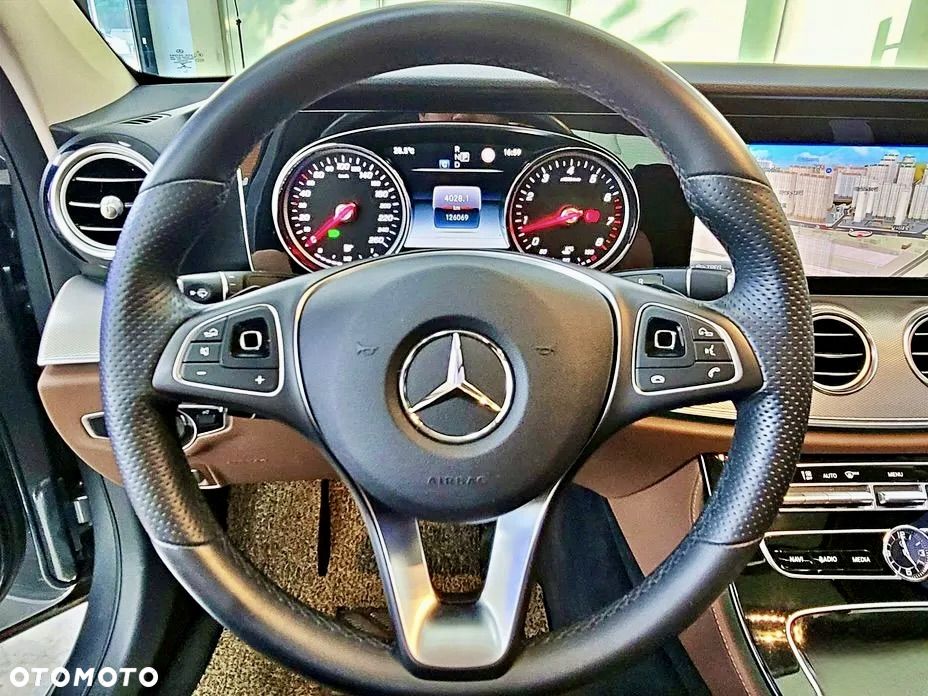 Mercedes-Benz Klasa E - 6