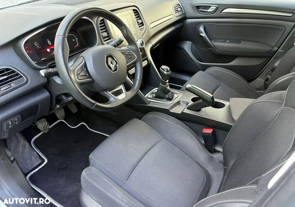 Renault Megane BLUE dCi 115 Techno - 8