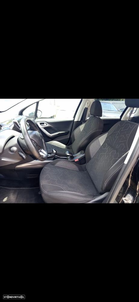Peugeot 2008 1.6 BlueHDi Style - 17