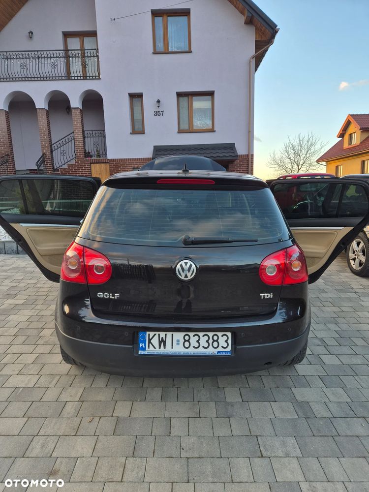 Volkswagen Golf 1.9 TDI Sportline - 3