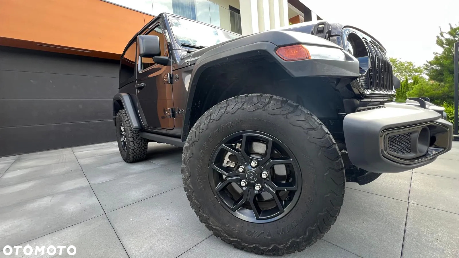 Jeep Wrangler - 11