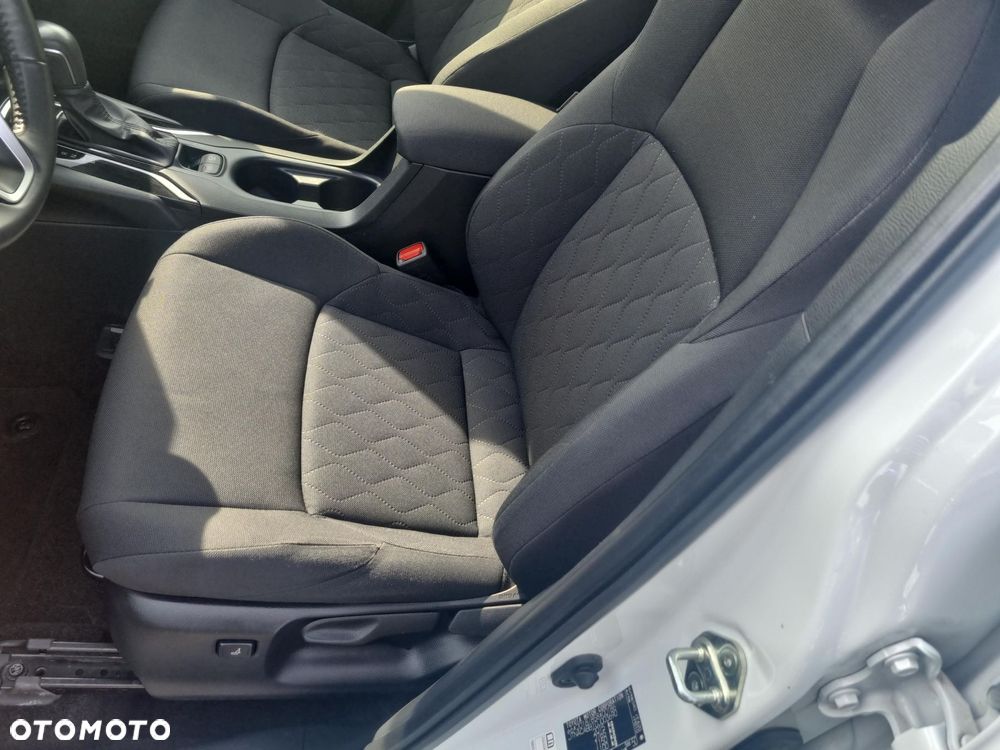 Toyota Corolla Cross - 17