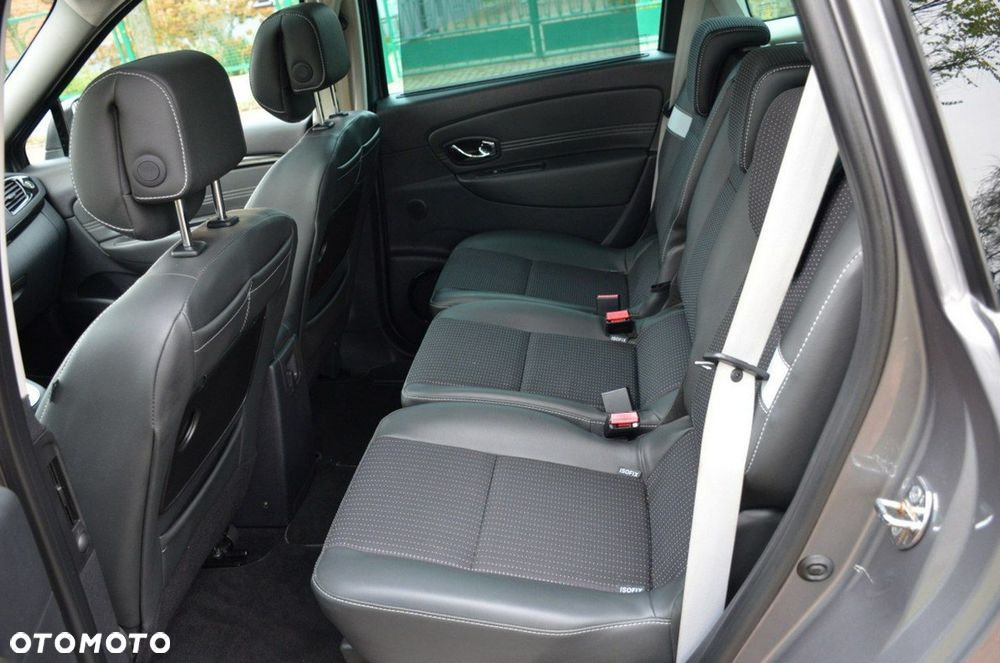 Renault Grand Scenic - 28