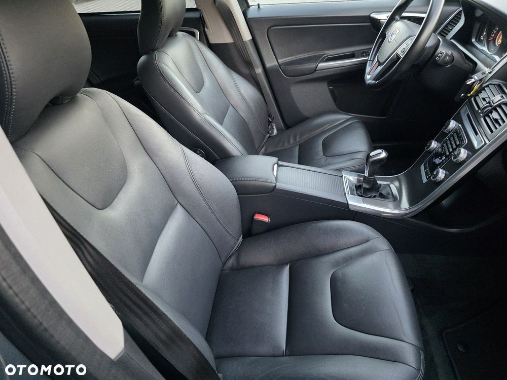 Volvo XC 60 D4 Drive-E Momentum - 6