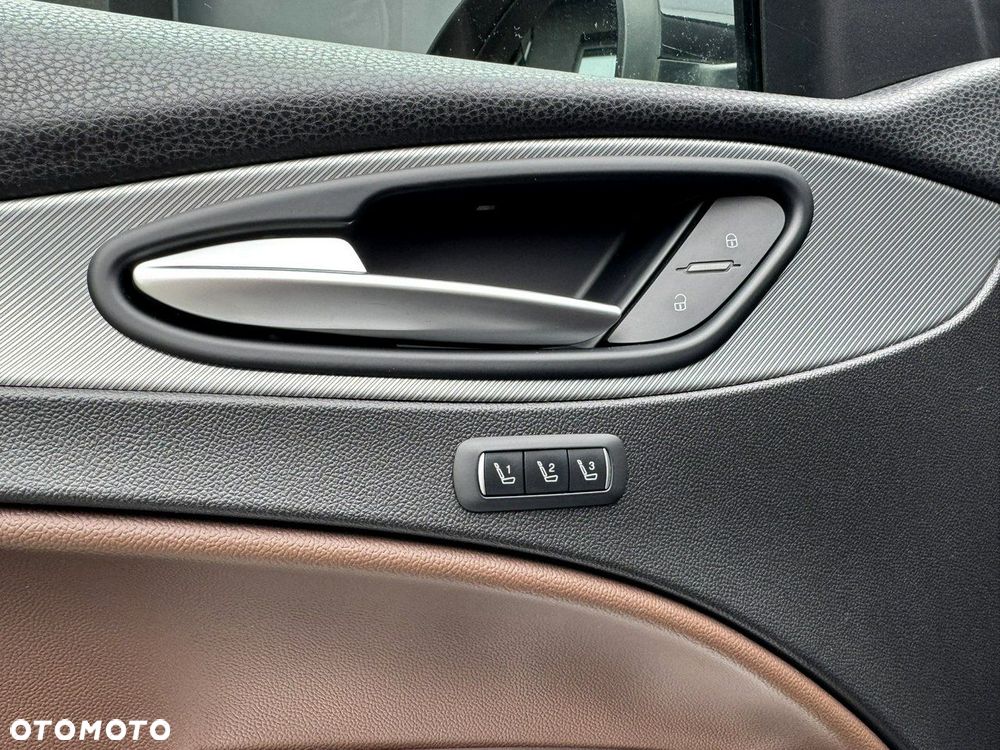 Alfa Romeo Stelvio - 13