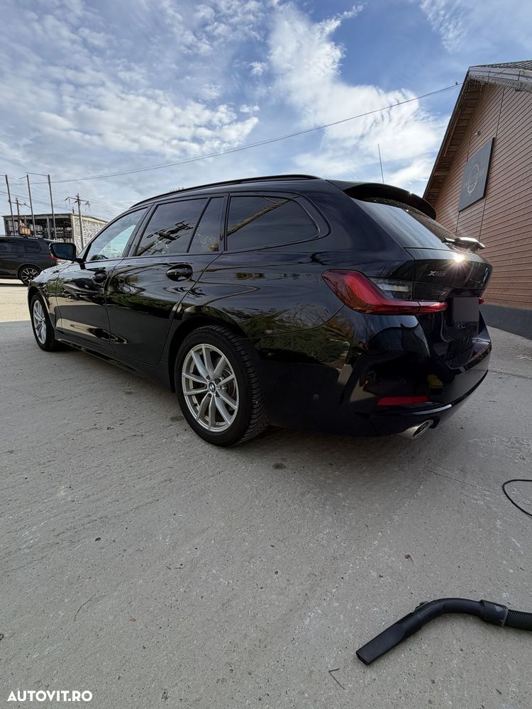 BMW Seria 3 320d xDrive AT MHEV - 2