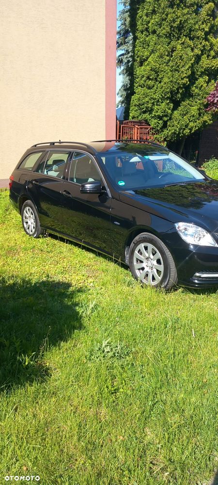 Mercedes-Benz Klasa E 220 CDI DPF BlueEFFICIENCY Automatik Elegance - 16