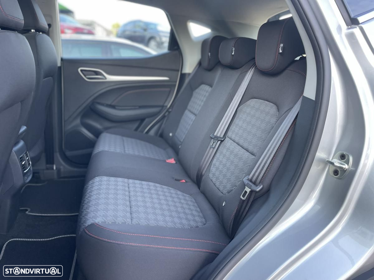 MG ZS EV 72.6 kWh Comfort OBC 11 kW - 15