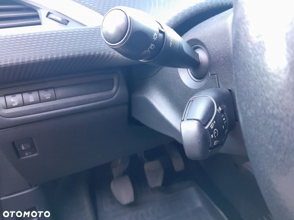 Peugeot 2008 - 23