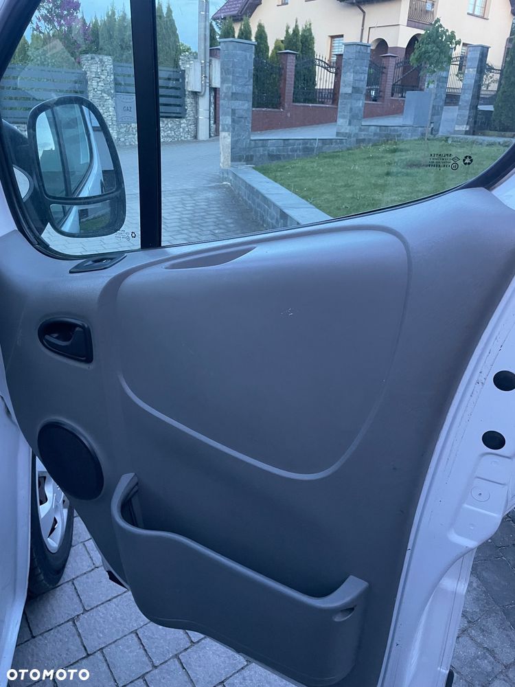 Renault Trafic - 21