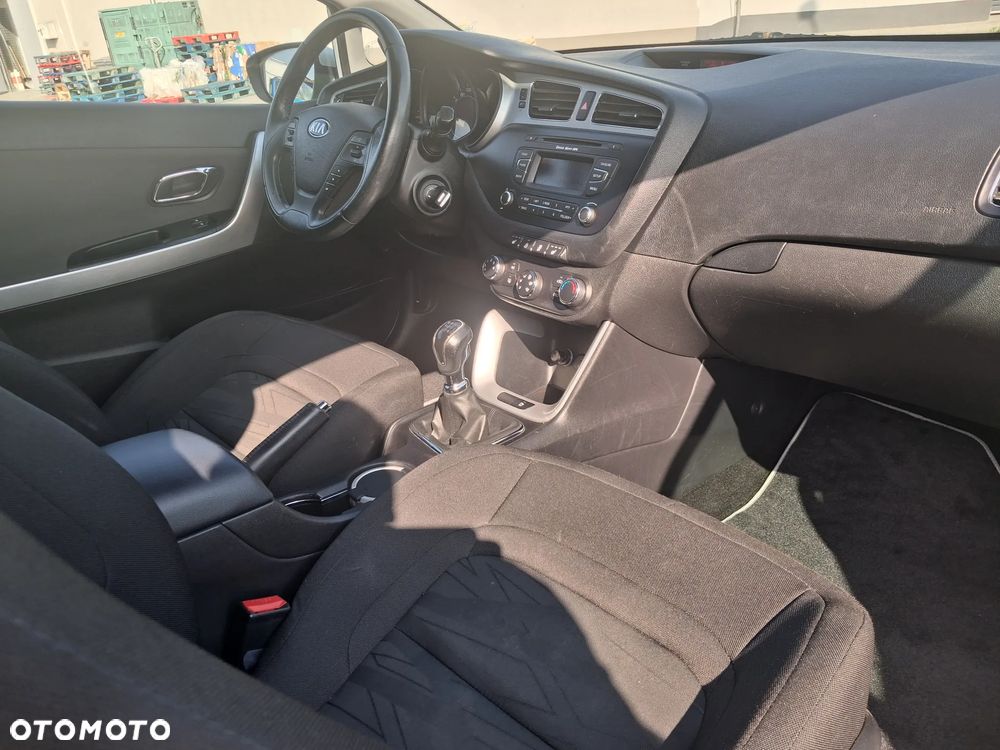 Kia ProCeed 1.6 GDI L - 9