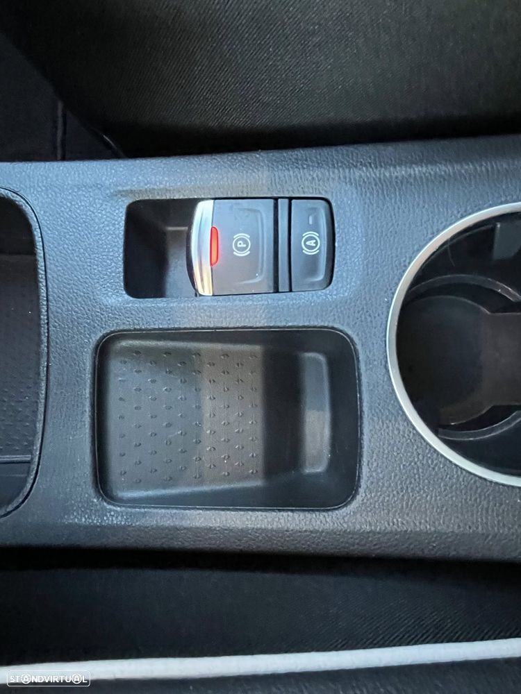 Renault Captur 1.6 E-Tech Plug-In Intens - 15