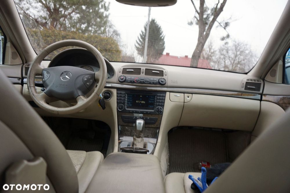 DESKA ROZDZIELCZA AIRBAG KONSOLA E-KLASA W211 MERCEDES 2002-2006 - 1