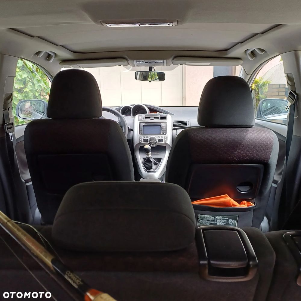 Toyota Verso 2.0 D-4D - 12