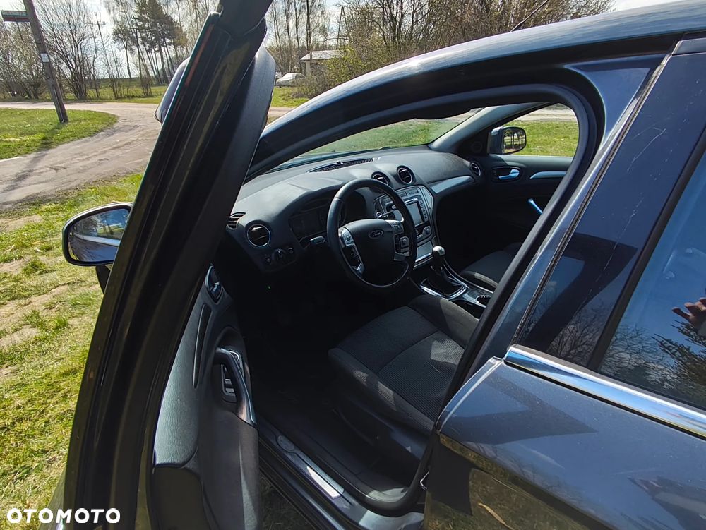 Ford Mondeo 2.0 Titanium X - 35