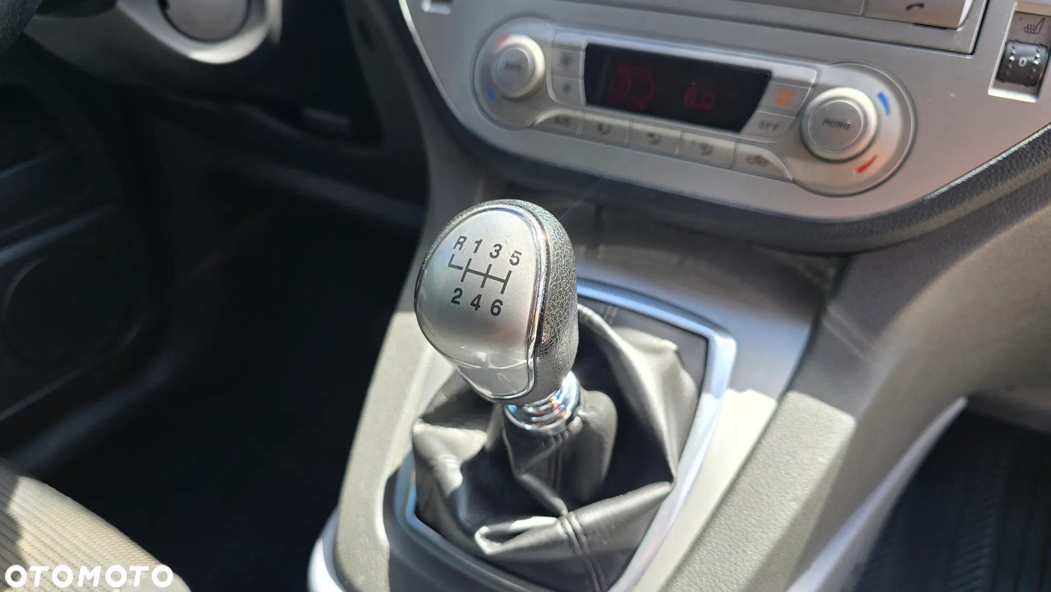 Ford Kuga - 29