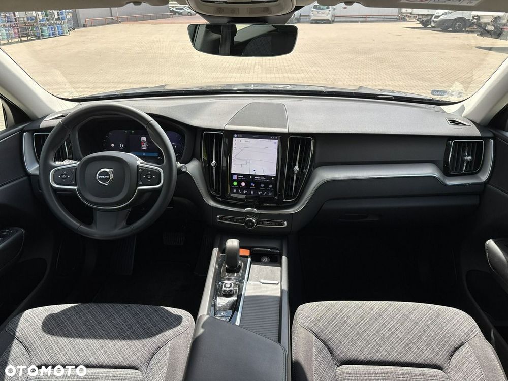 Volvo XC 60 B4 D Momentum Pro - 21