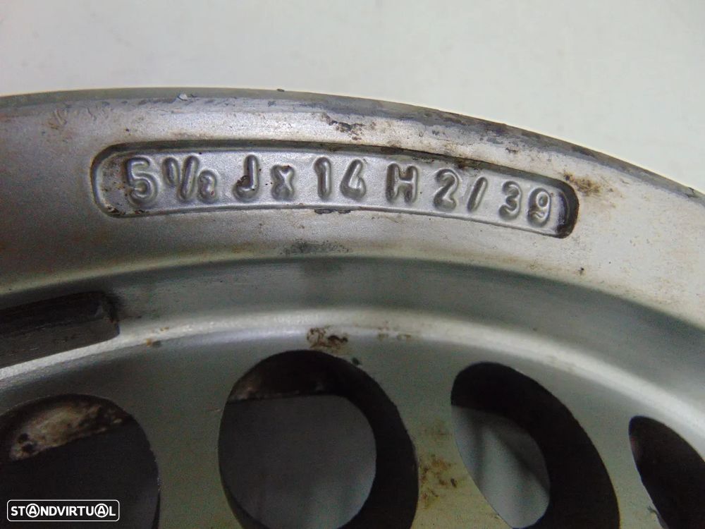 Alfa Romeo 33 1º modelo jante - 5