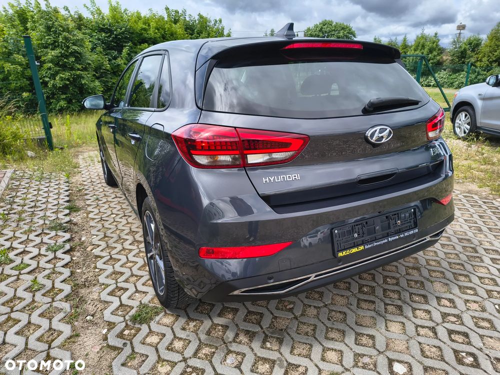 Hyundai i30 1.5 T-GDI 48V-Hybrid DCT EDITION 30 - 36
