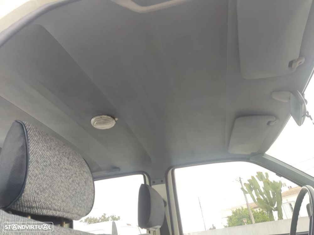 Nissan D21 Cabine Dupla (6 Lugares) – 1991 – Para Restauro - 11