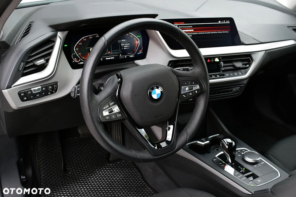 BMW Seria 1 118i - 4