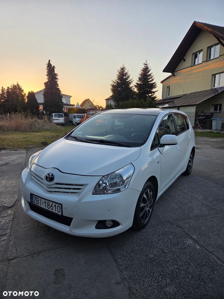 Toyota Verso 1.6 Luna - 1
