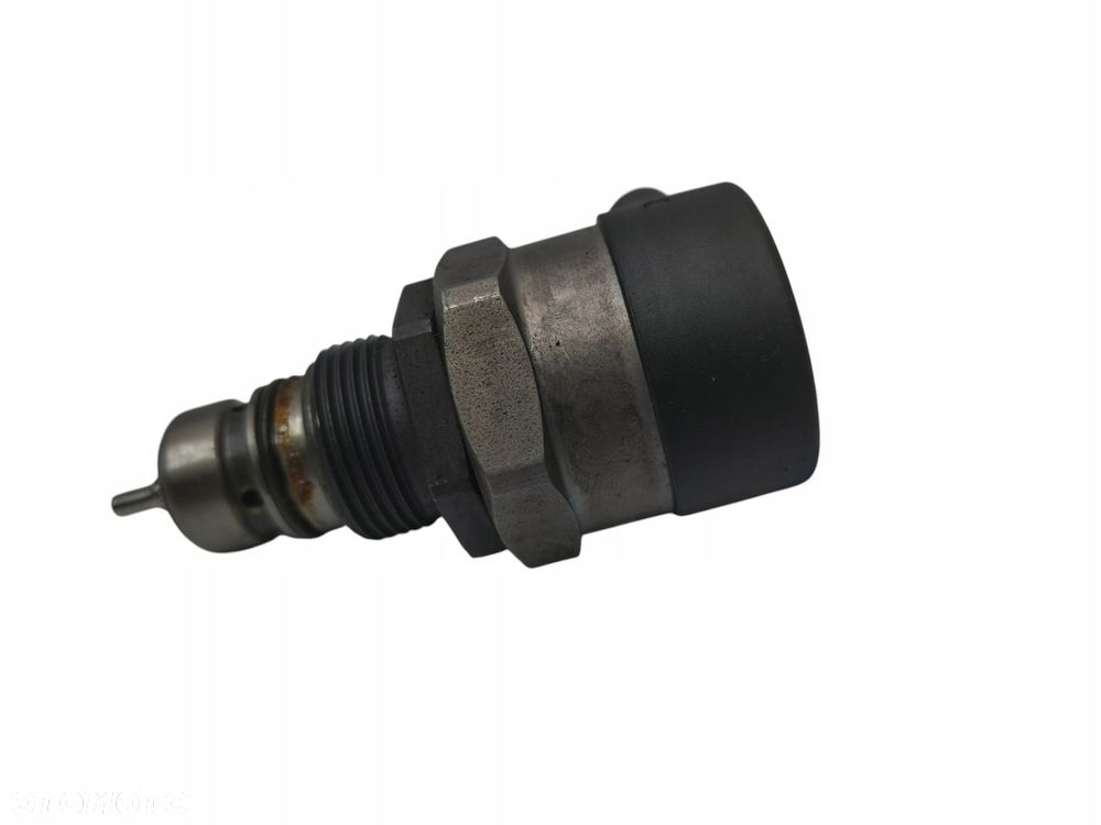 REGULATOR CIŚNIENIA PALIWA BMW E60 E61 E90 E91 E92 E93 2.0 D 0281002481 - 5
