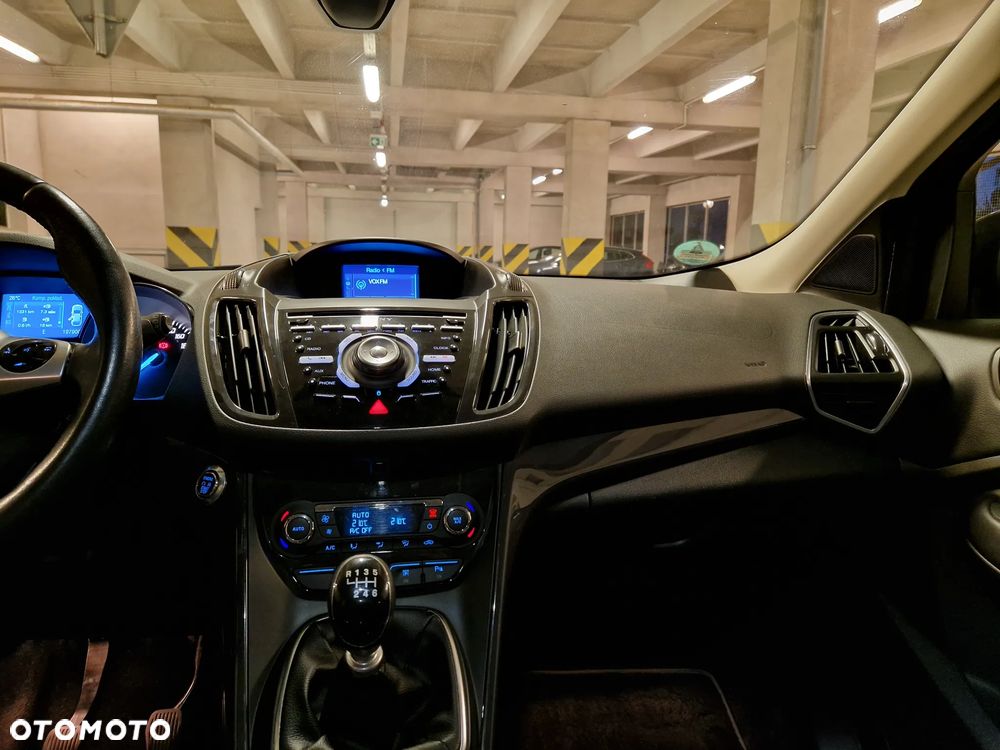 Ford Kuga - 11