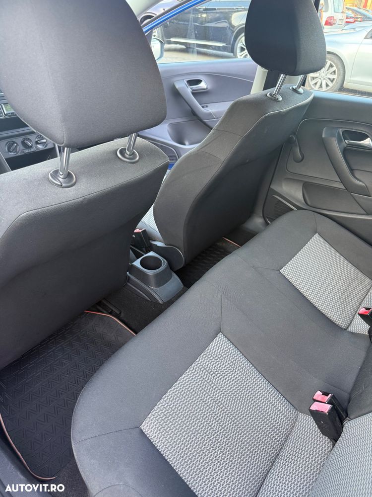 Volkswagen Polo 1.2 Attractive - 12