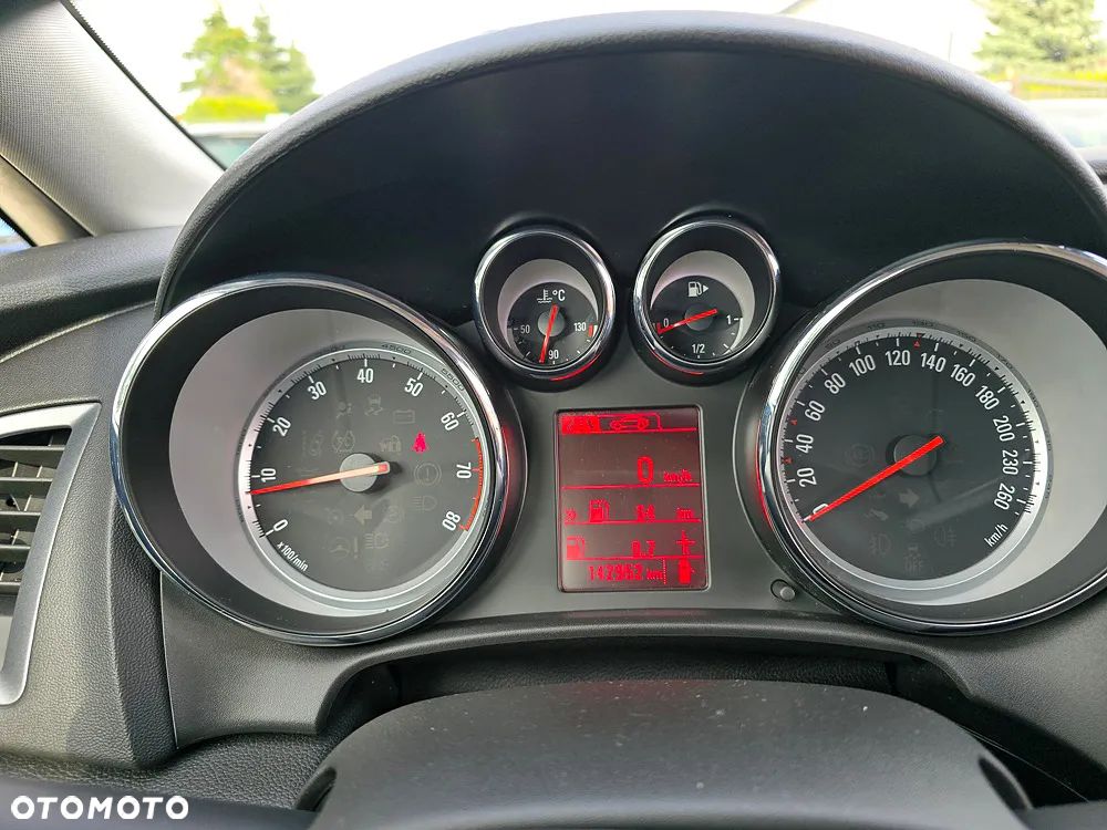 Opel Astra 1.4 Turbo Cosmo - 28