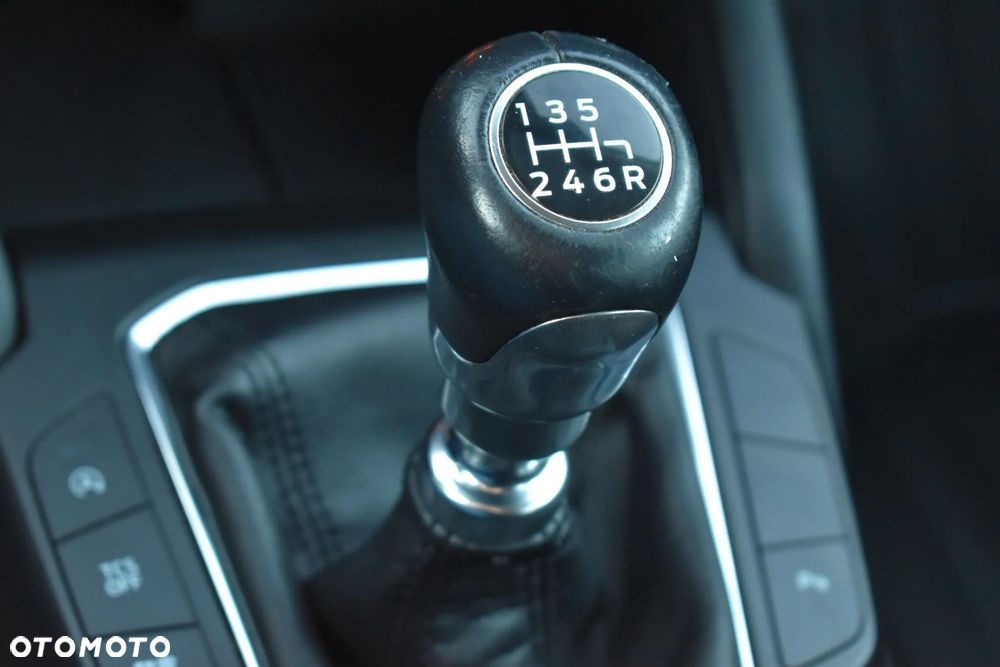 Ford Focus 1.0 EcoBoost Active Business - 26