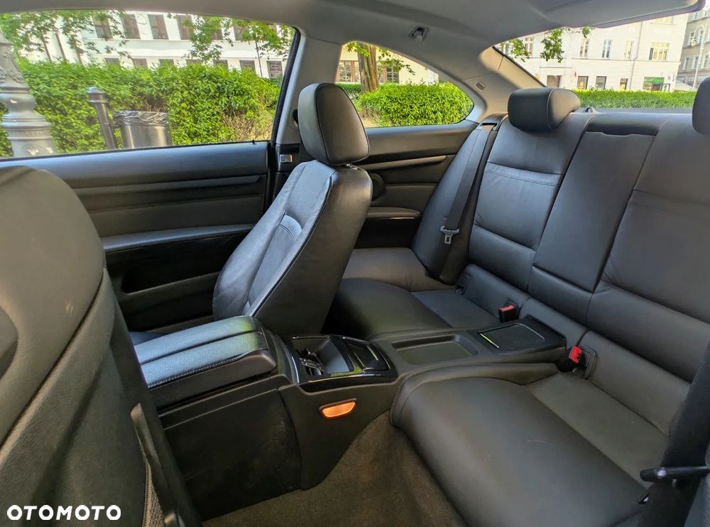 BMW Seria 3 320i - 15