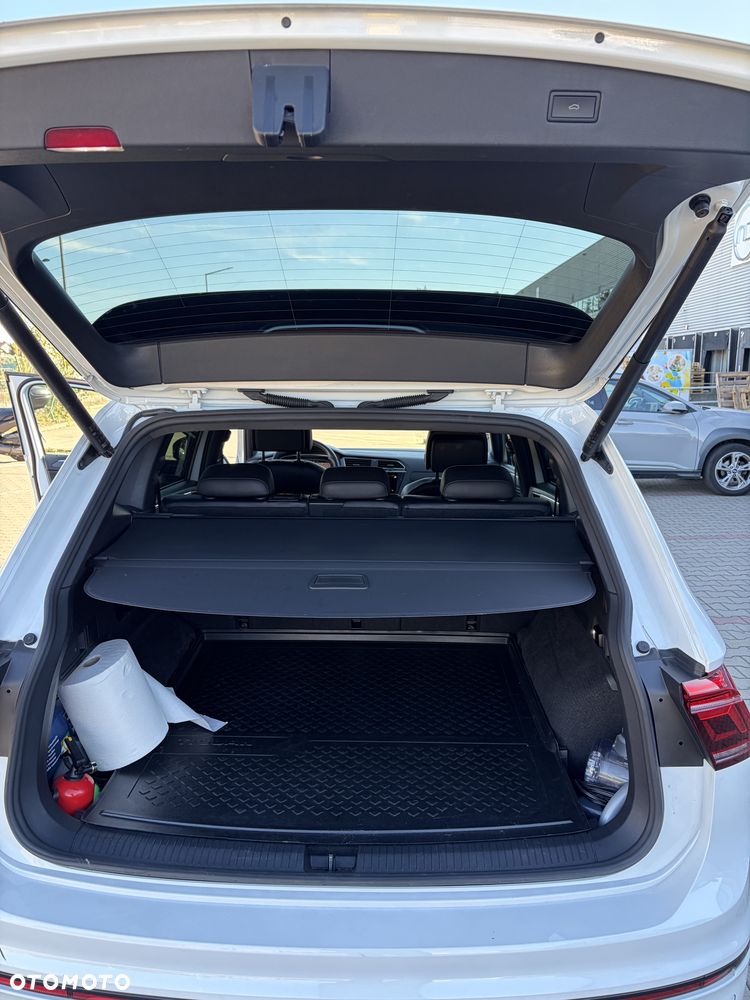 Volkswagen Tiguan - 16