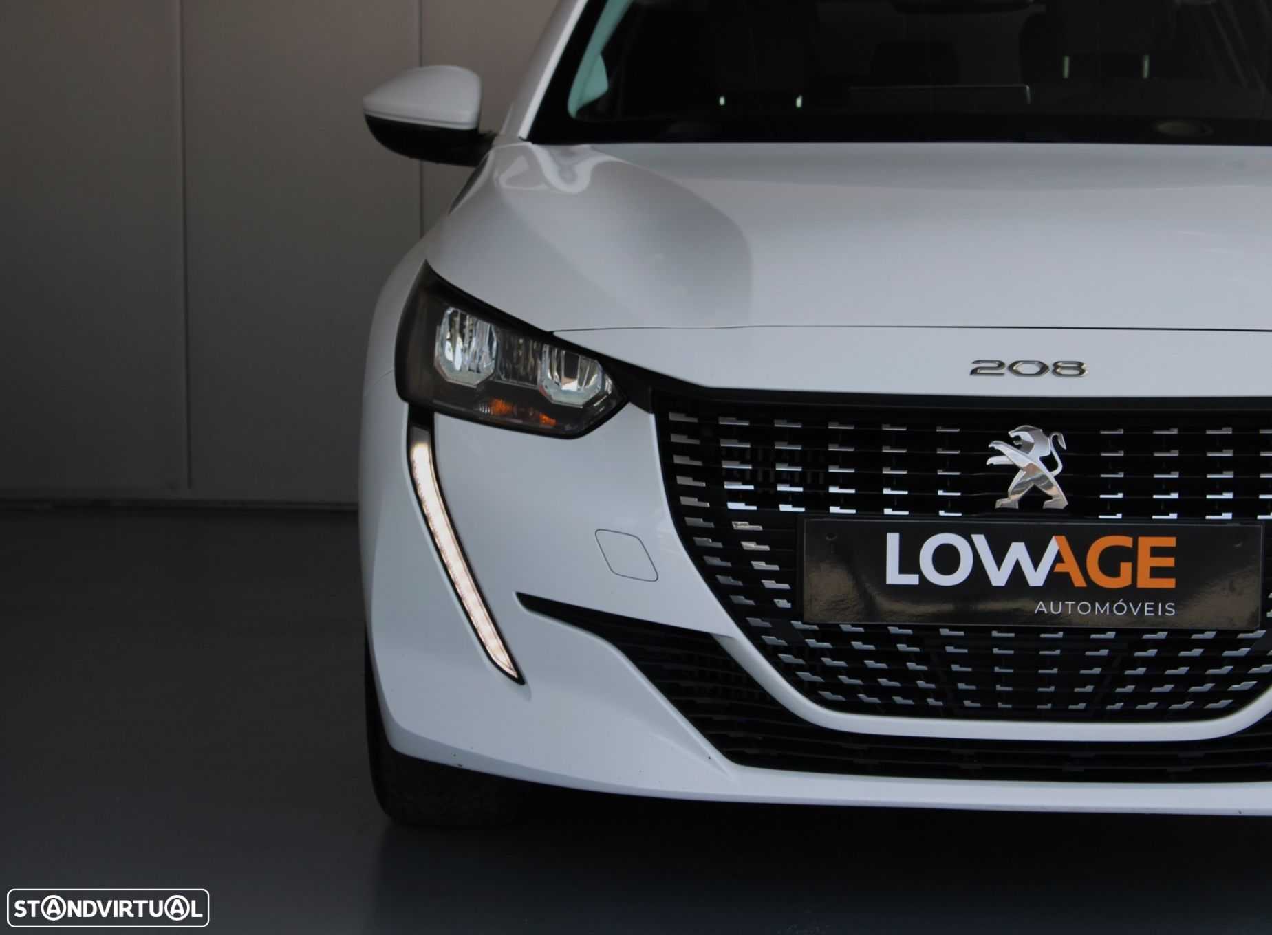 Peugeot 208 1.2 PureTech Allure EAT8 - 31