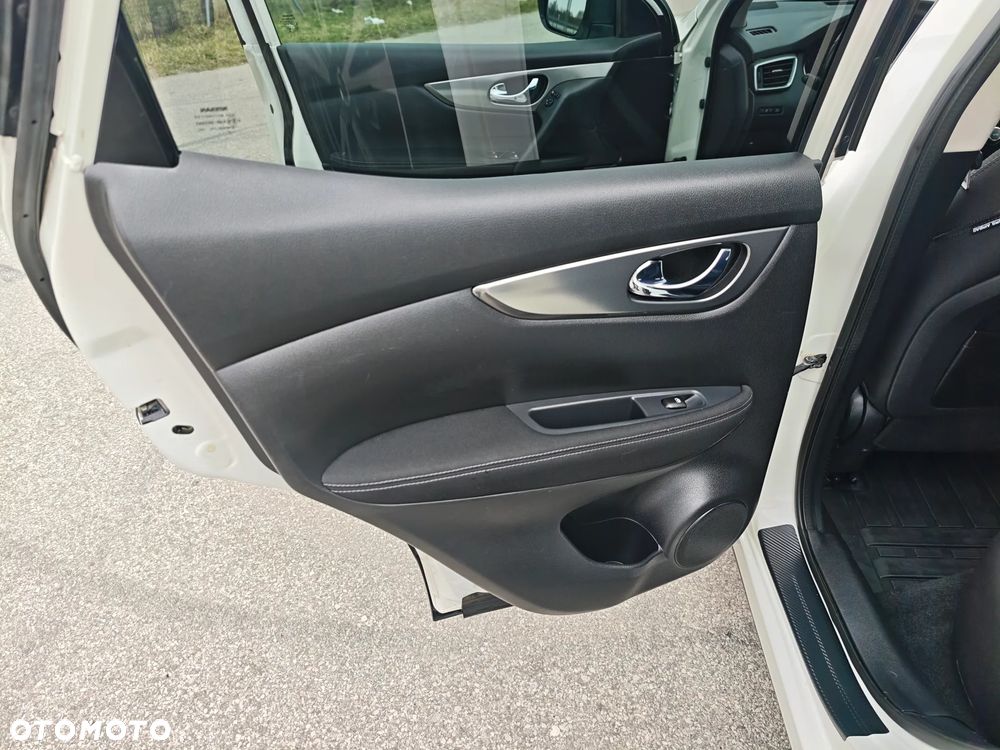 Nissan Qashqai 1.6 DIG-T Tekna - 14