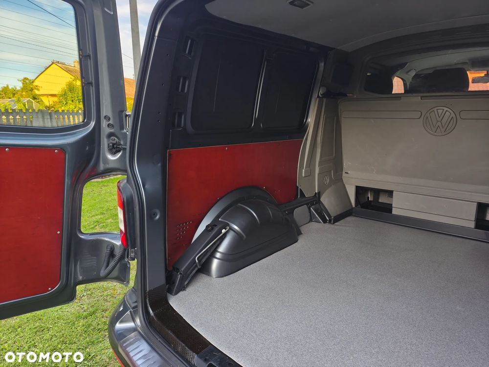 Volkswagen Transporter - 16