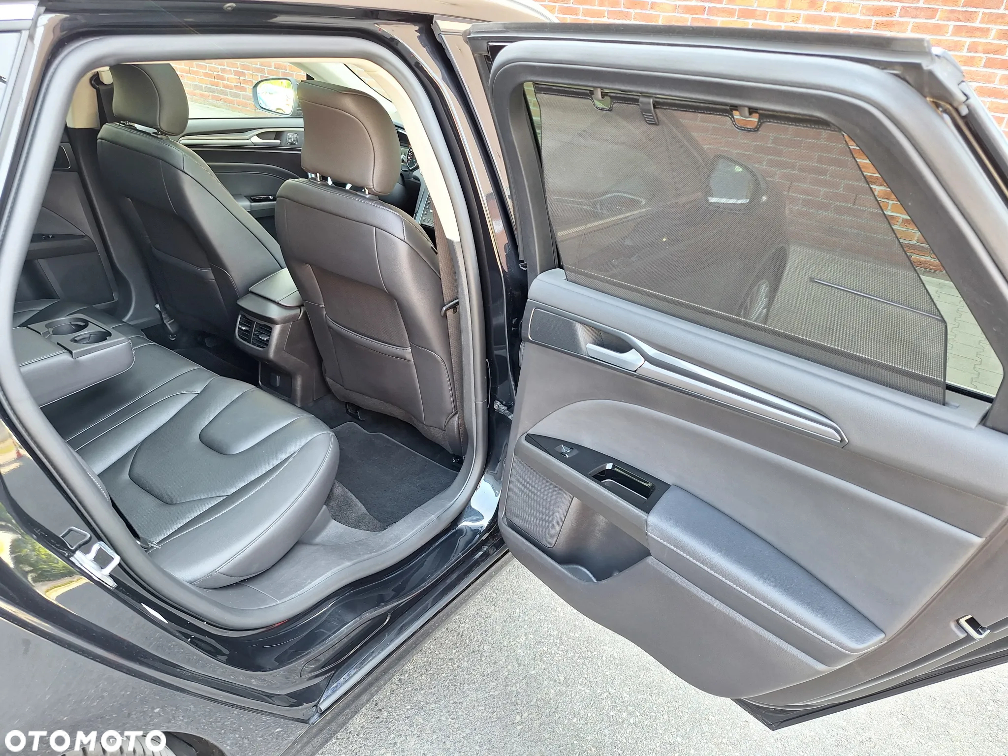 Ford Mondeo 2.0 EcoBlue Titanium - 23