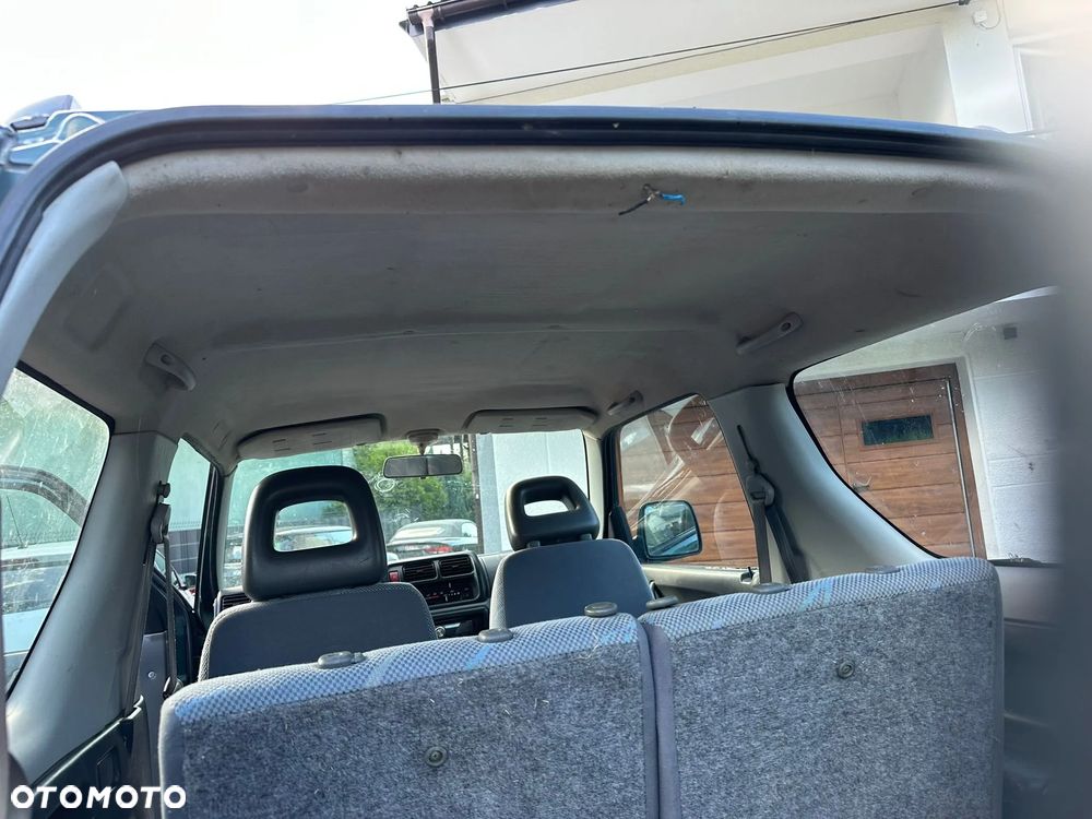 Suzuki Jimny 1.3 - 10