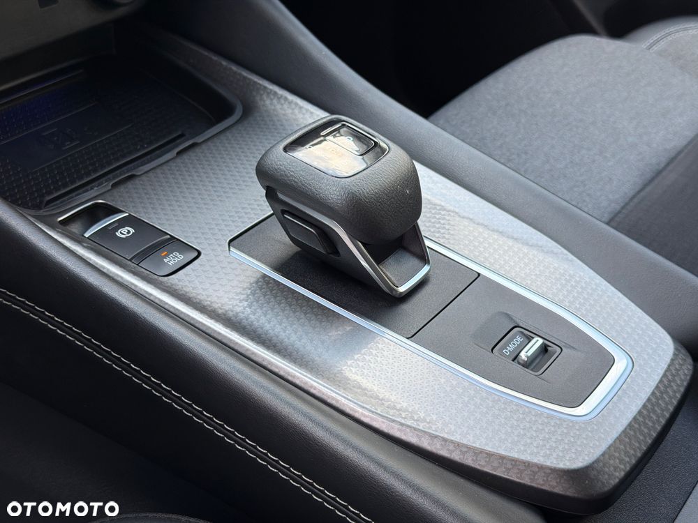 Nissan Qashqai 1.3 DIG-T MHEV N-Connecta Xtronic - 16