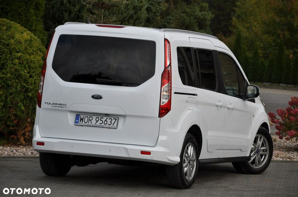 Ford Tourneo Connect 1.5 TDCi Start-Stop Titanium - 16