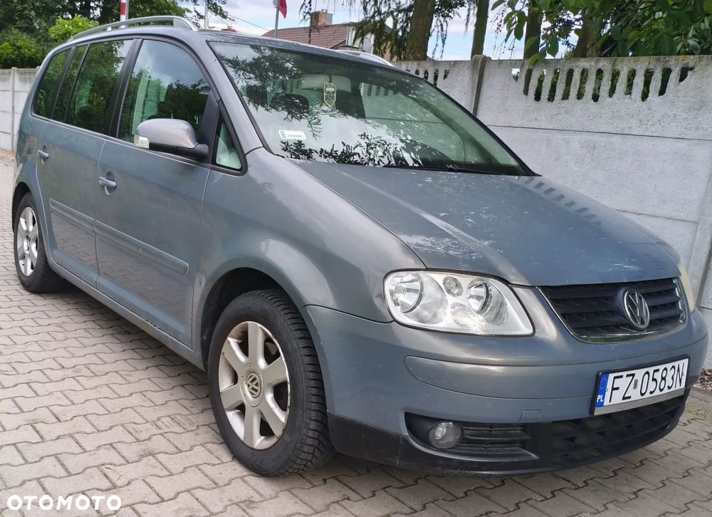 Volkswagen Touran - 2