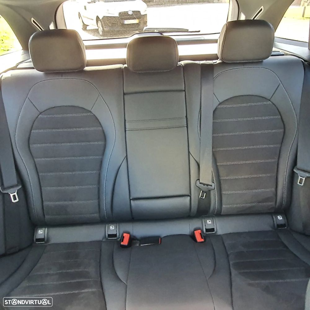 Mercedes-Benz C 300 de AMG Line - 9