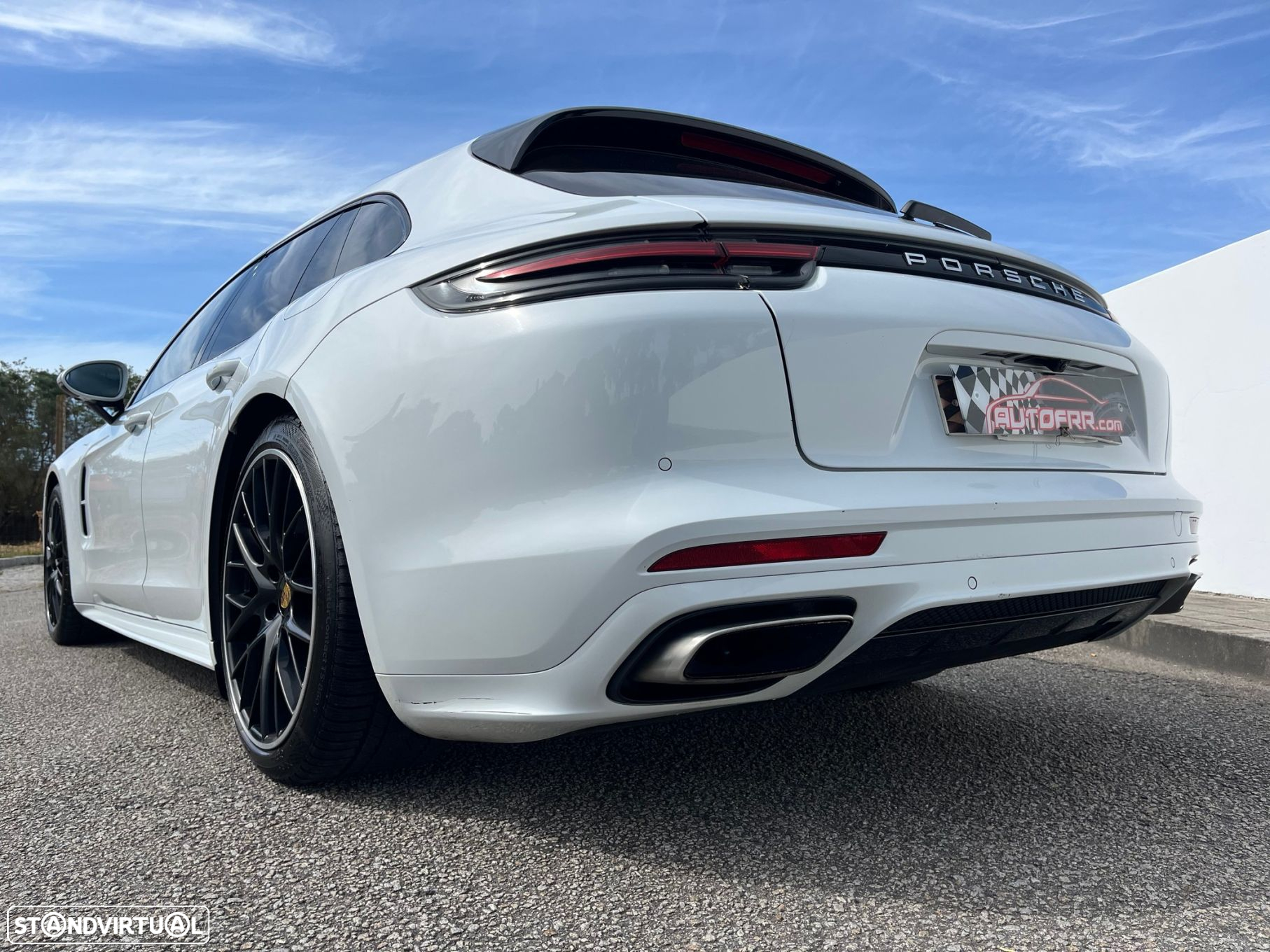 Porsche Panamera Sport Turismo 4 E-Hybrid - 13