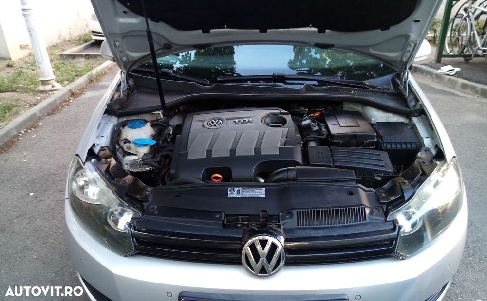 Volkswagen Golf 1.6 TDI DPF BlueMotion Technology Highline - 8