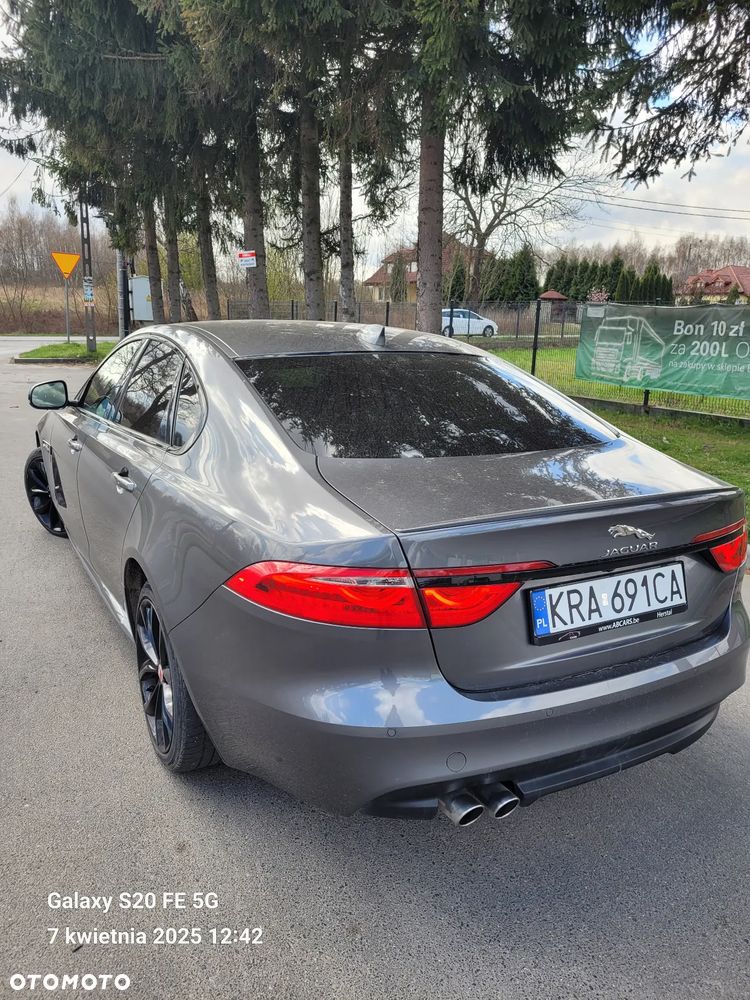 Jaguar XF - 3