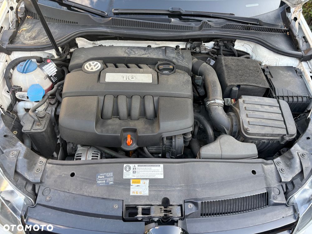 Volkswagen Golf 1.6 Comfortline DSG - 14
