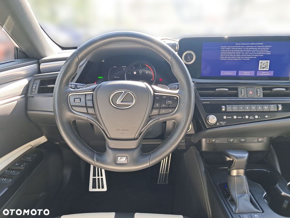 Lexus ES 300h F Sport Edition - 12