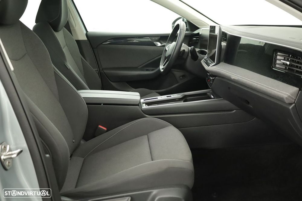VW Passat Variant 1.5 TSI eHybrid DSG - 21