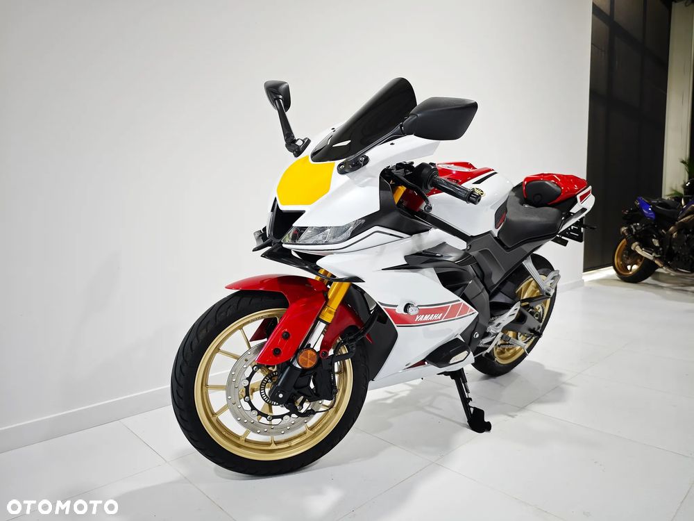 Yamaha YZF - 3