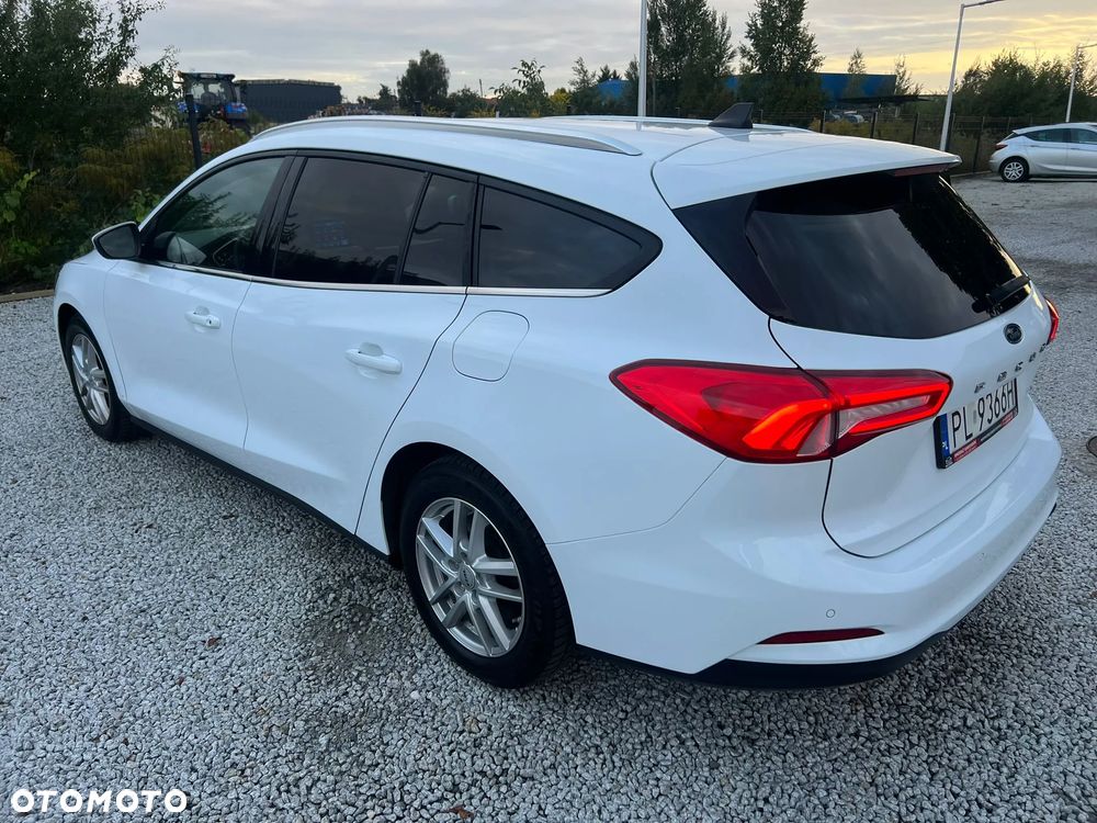 Ford Focus Turnier 2.0 EcoBlue Start-Stopp-System TITANIUM - 7
